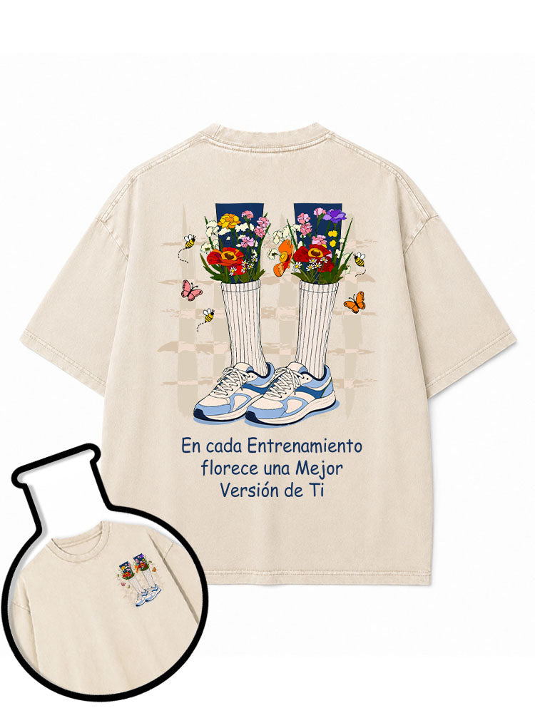 En cada Entrenamiento florece una Mejor Versión de Ti Washed T-Shirt