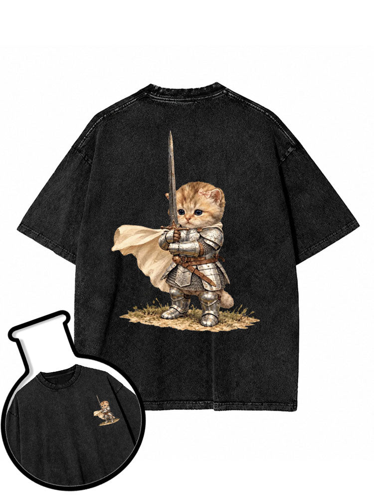 Knight kitty Washed T-Shirt